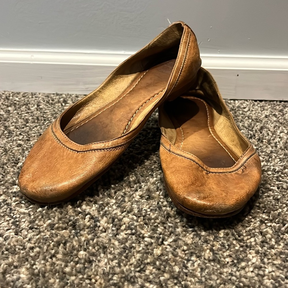 Ballet flats